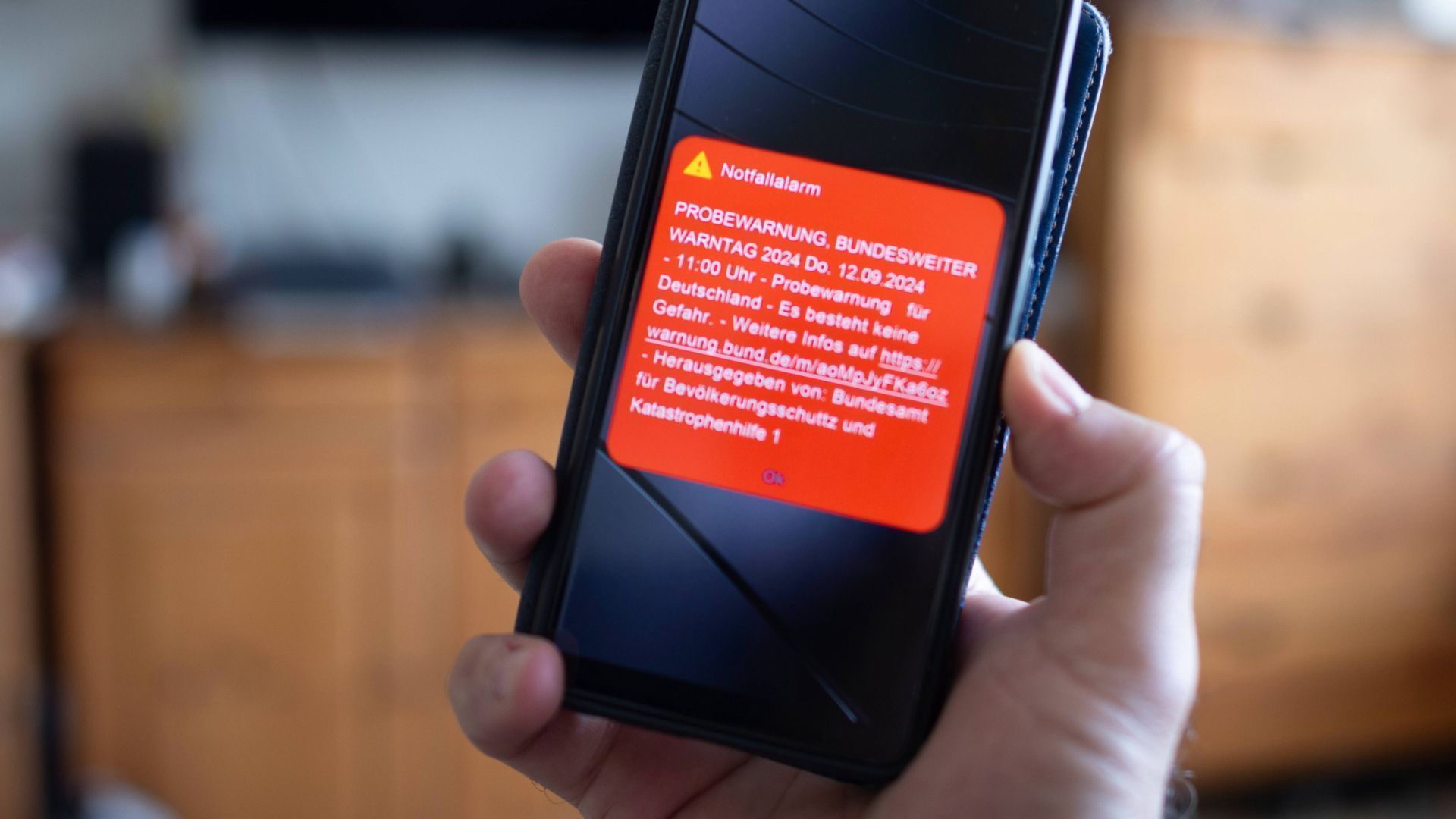 Video: Heute ist bundesweiter Warntag: Das müssen Sie wissen