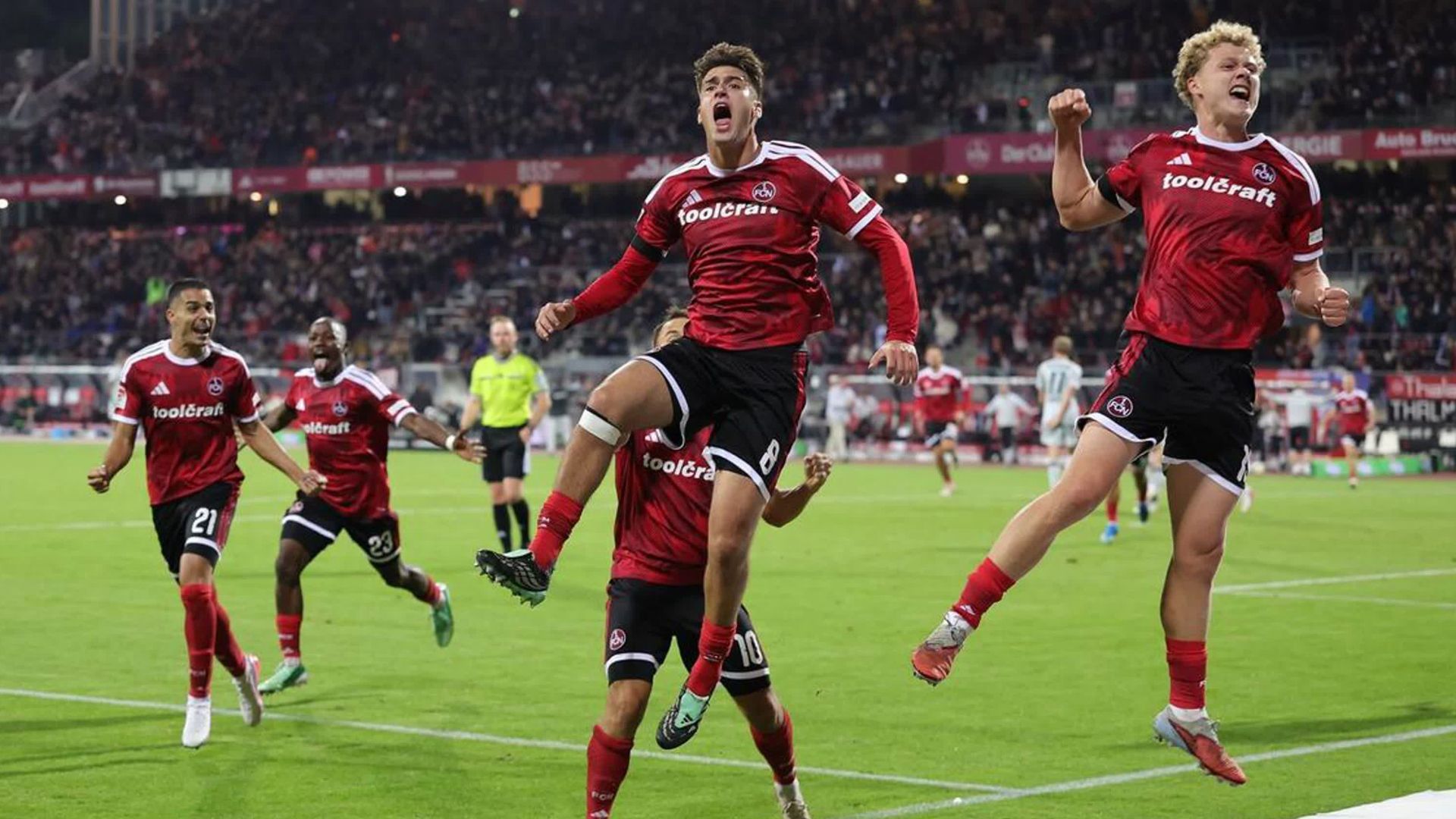 Video: FCN-Drama in der Nachspielzeit und Tore satt - Die Bilder zum 4:4-Wahnsinn gegen Wolfsburg
