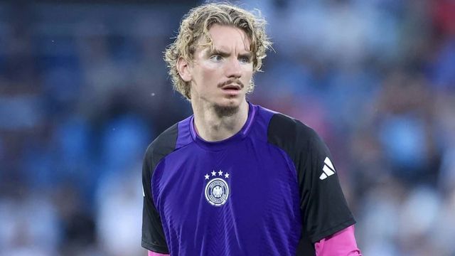 VfB lowers price and expects first Bayern offer for Woltemade