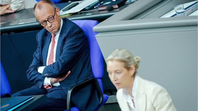 “Sie sind jetzt schon der Lügenkanzler”: Weidel greift Merz sehr scharf an