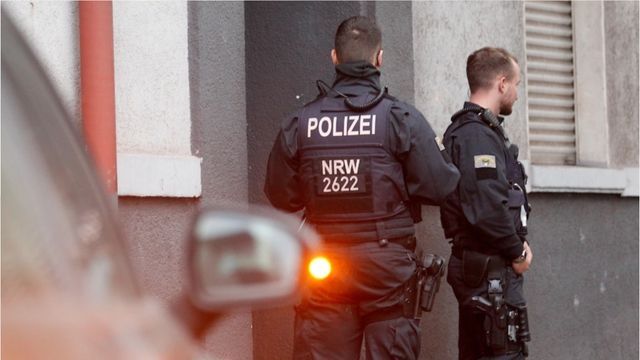 Messer und Clans: Bericht zeichnet „besorgniserregendes“ Lagebild zu Syrern