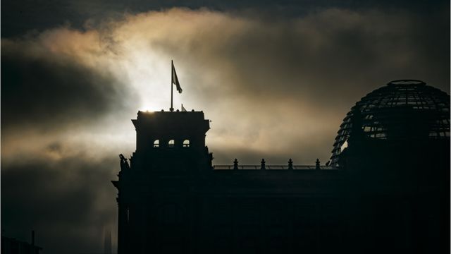 24 Stunden politisches Dschungel-Camp, aber kein großer Wurf