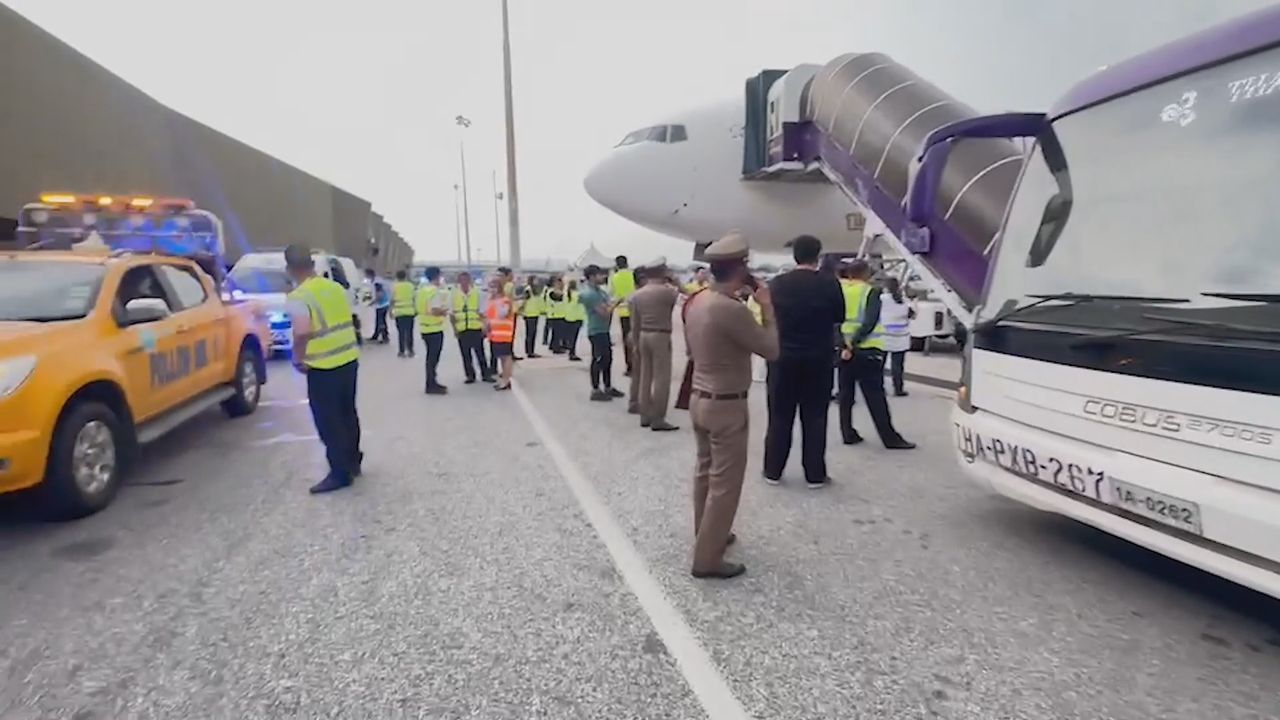 Turbulenzen bei Flug von London nach Singapur: Ein Toter, 20 Verletzte
