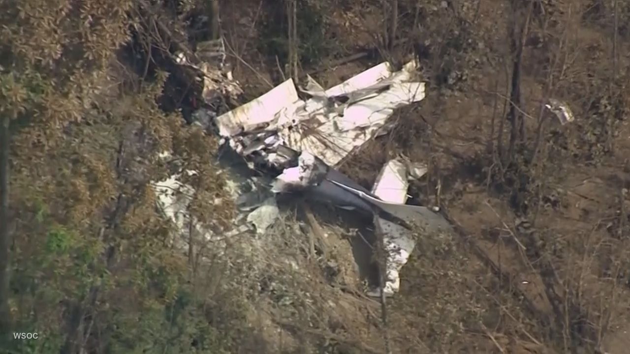 Kleinflugzeug stürzt in Berge in North Carolina: Alle drei Insassen tot