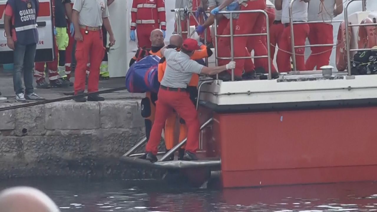 Versunkene Luxusjacht „Bayesian“: Milliardär Lynch von Spezialtaucher tot geborgen