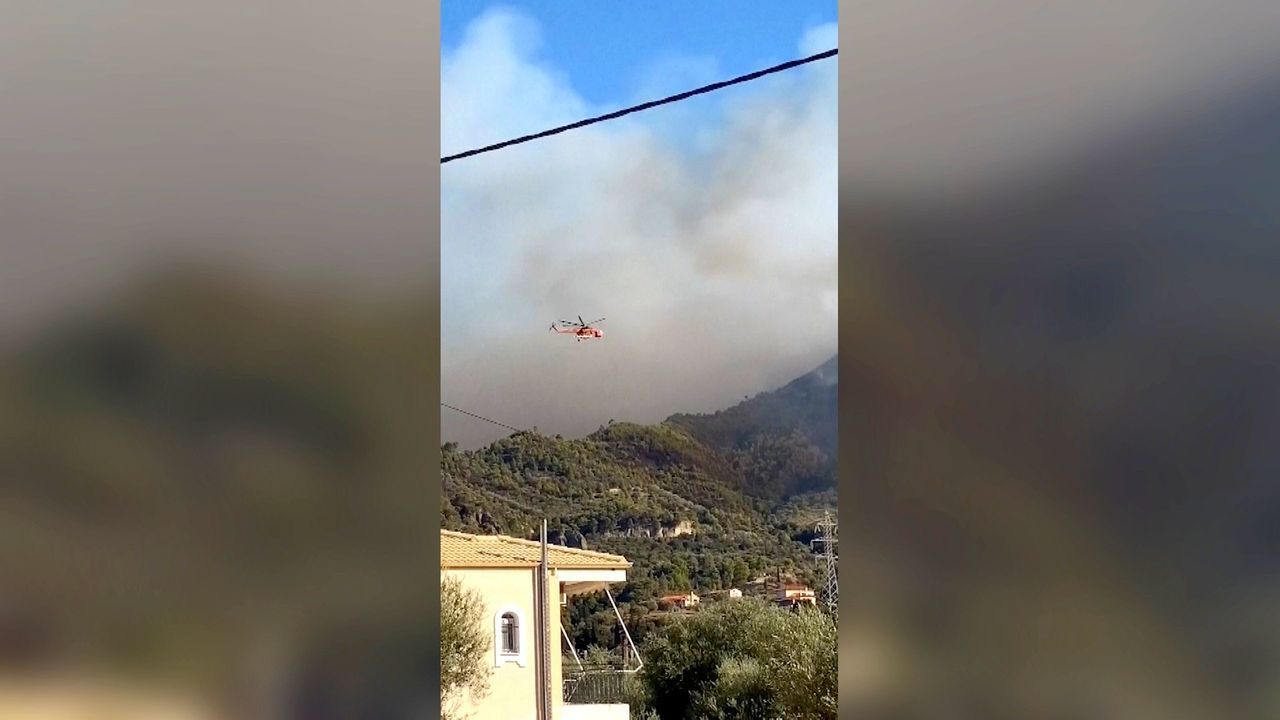 Waldbrand in Südgriechenland: Zwei Tote – Dörfer evakuiert