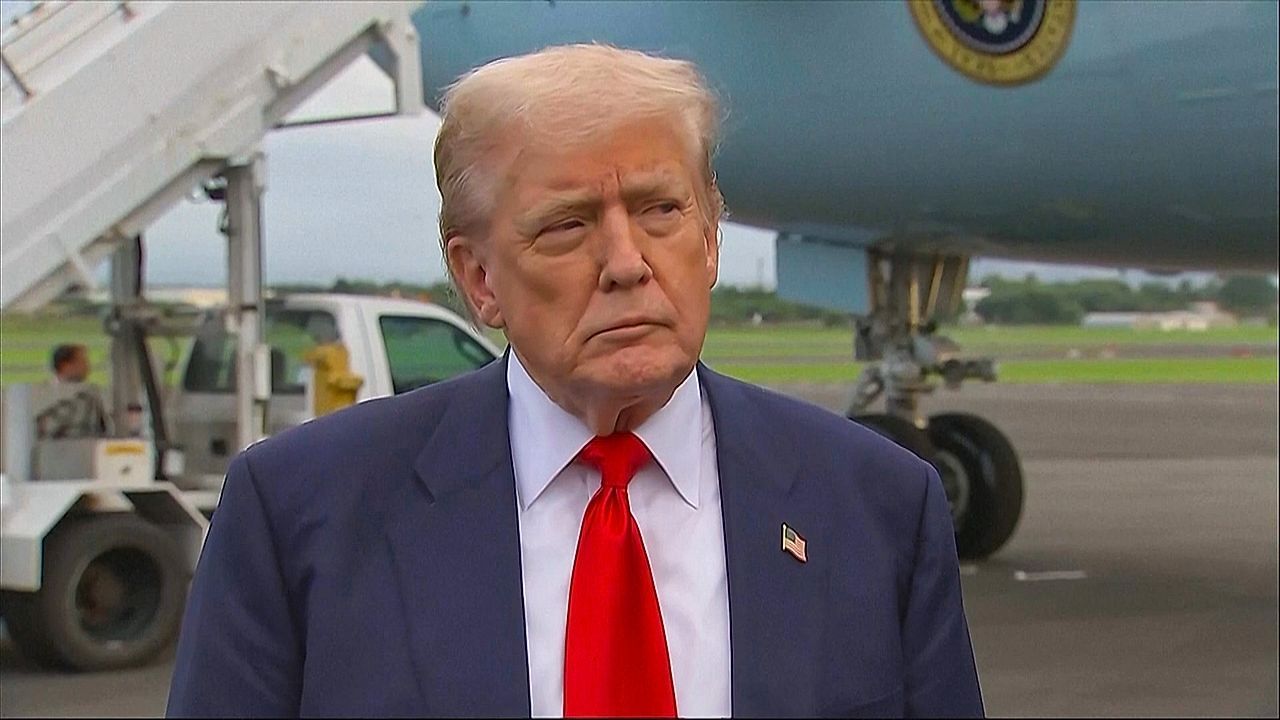 “Prejudicial para o mar”: Trump critica a energia eólica