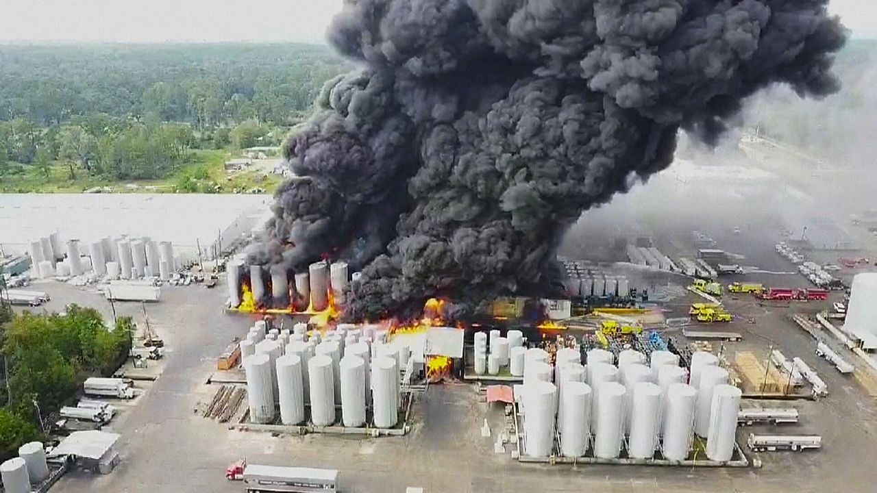 Explosion bei Automobilzulieferer in Louisiana: Anwohner zur Evakuierung gezwungen