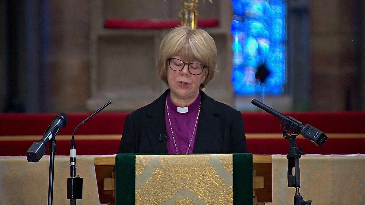 Erstmals Frau an Spitze von Englands Kirche: Sarah Mullally wird Erzbischöfin