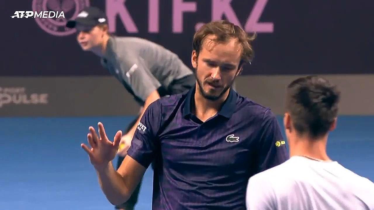 Medvedev overcomes Marozsan test in Almaty