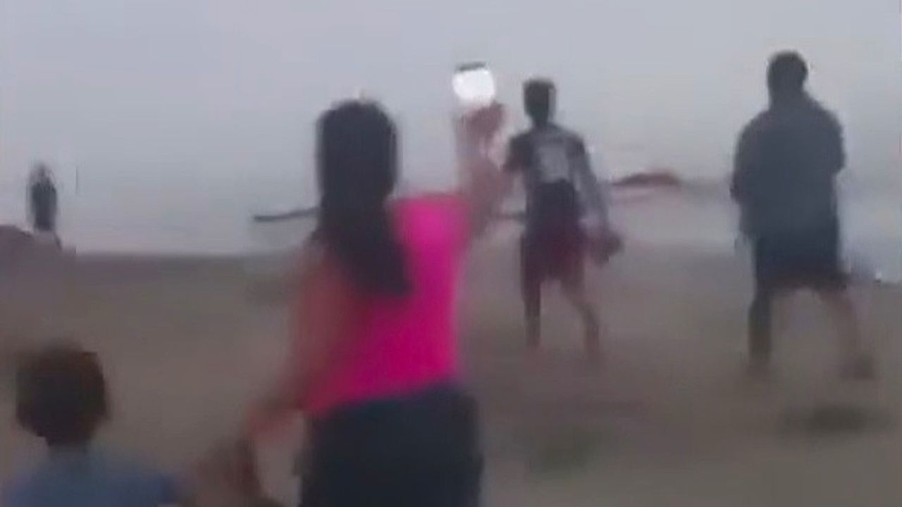 Drama auf Fluss im Amazonas: Großer Erdblock löst Welle aus – mehrere Tote