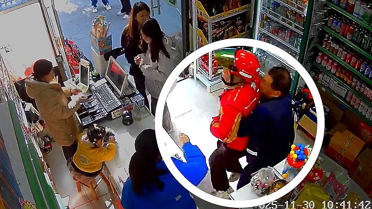 Video: Choking rider rushes into shop as worker jumps into action