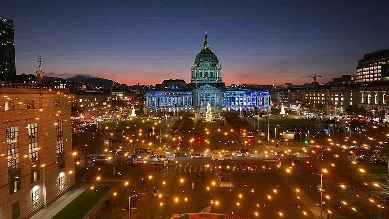 Video: San Francisco City Hall lit up for Glow SF holiday festival