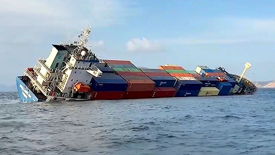 Ölteppich im Paradies: Frachter vor Thailand gesunken