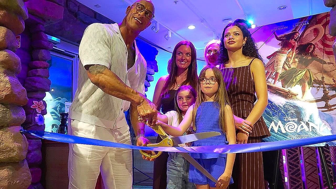 Video: Moana stars Dwayne Johnson and Catherine Laga'aia surprise 10-year-old fan at children's hospital