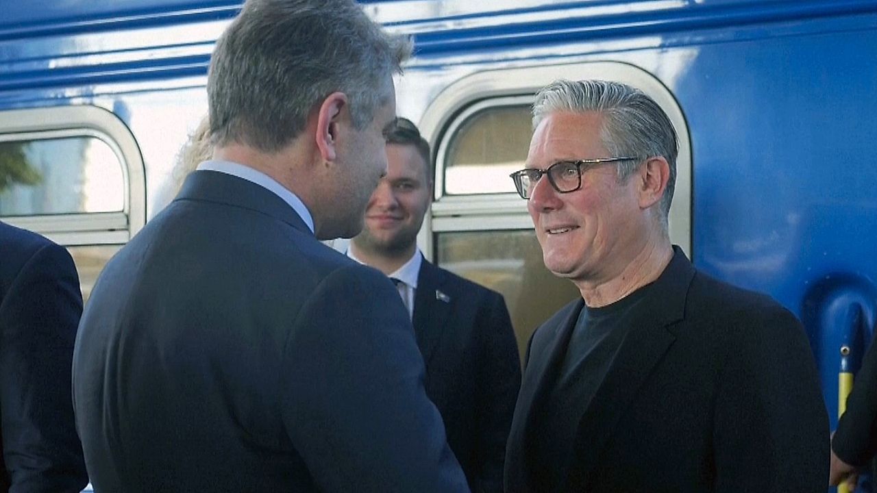 Video: Letzter Besuch in Kiew als Premier: Starmer sichert Ukraine weitere Unterstützung zu