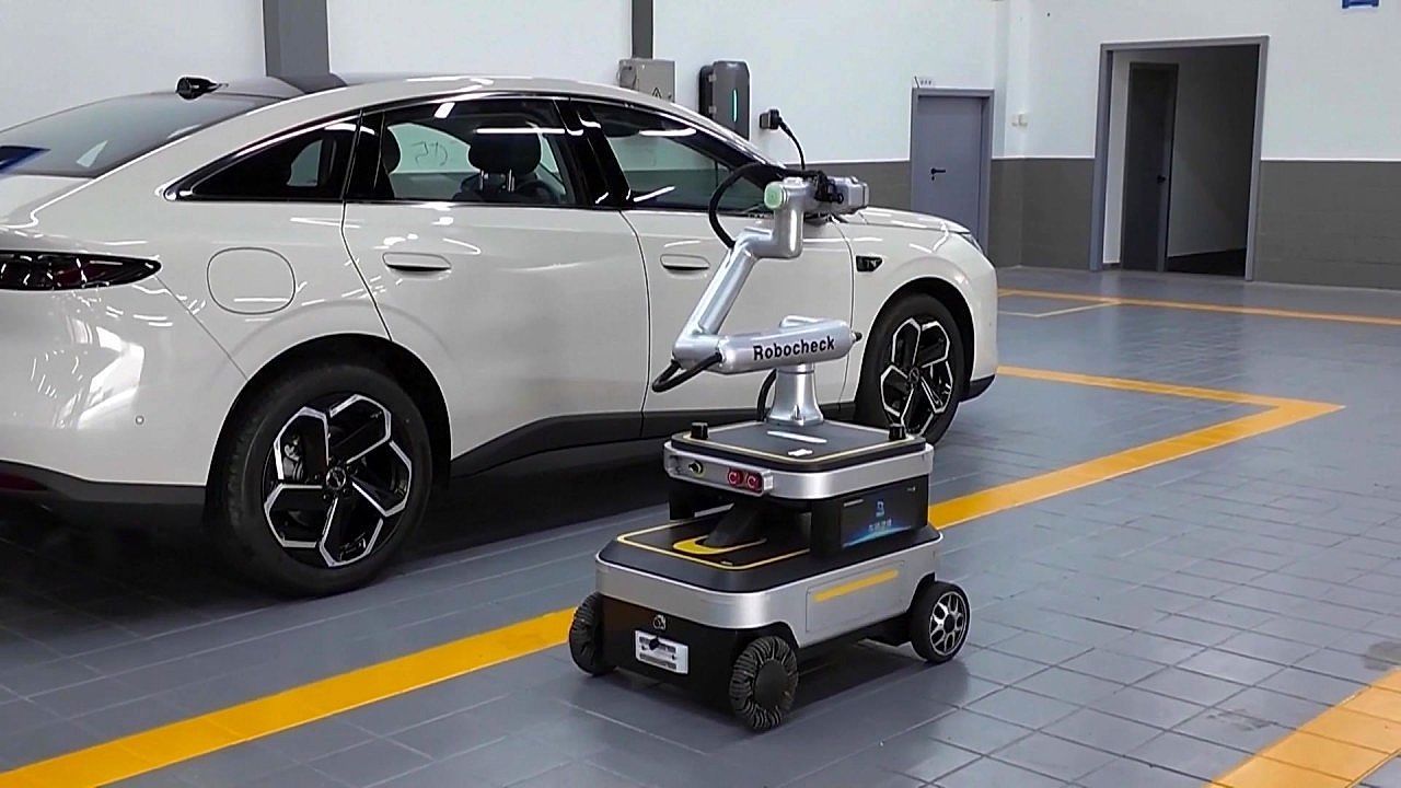 Video: AI-powered robots are now inspecting cars for tampering and illegal modifications in China