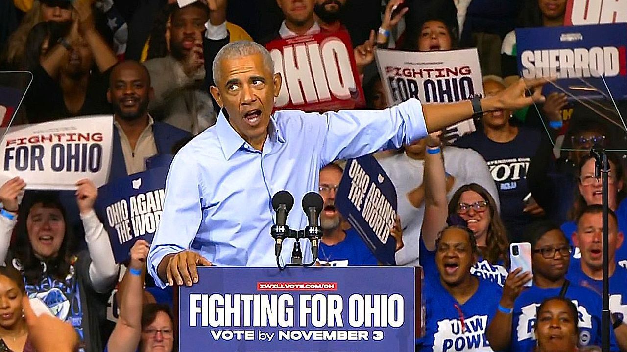 Obama slams Trump's 'cruelty and corruption' during Ohio rally