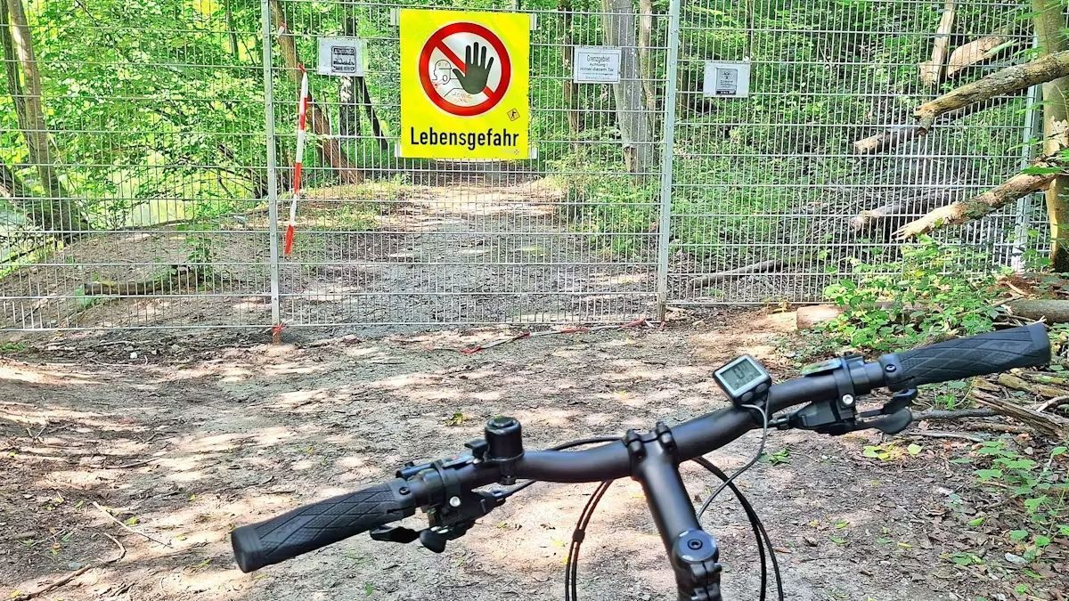 Video: Dauerhafte Radweg-Sperrung sorgt für Frust