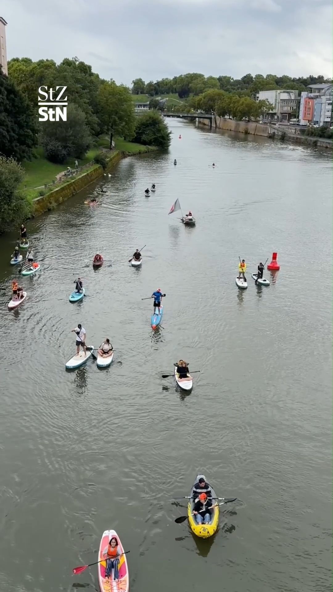 Video: Paddel-Demo auf dem Neckar in Stuttgart