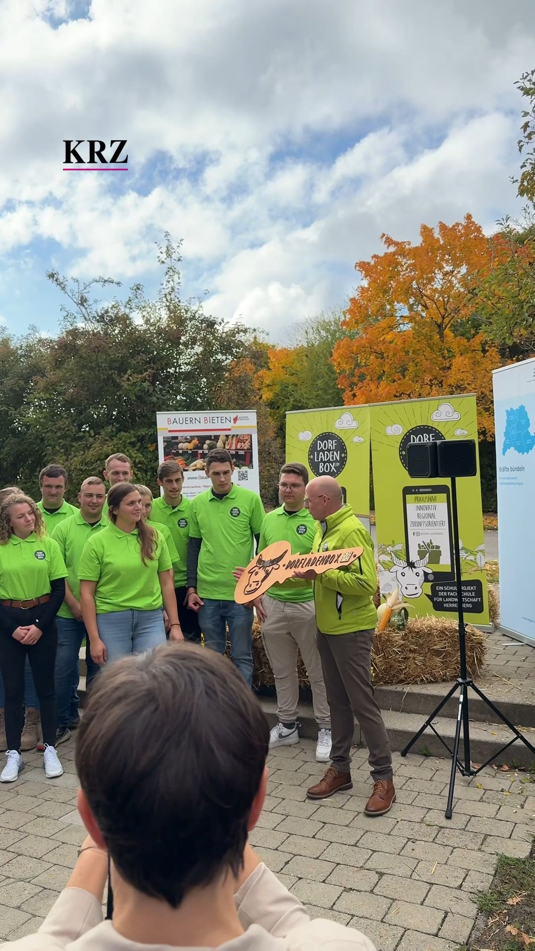 Herrenberger students open smart village shop box