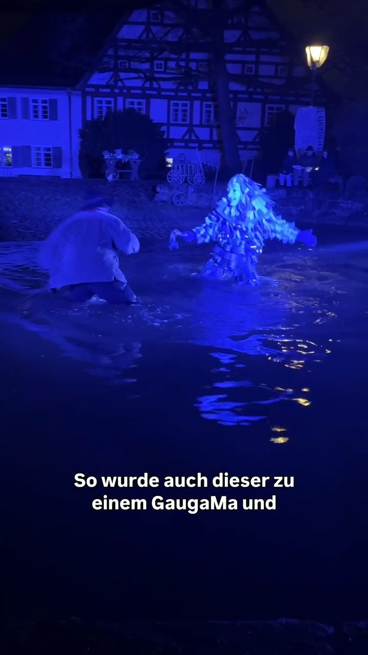 Video: Fasnet in Ulm: Wie der Gaugama Söflingen erschreckt