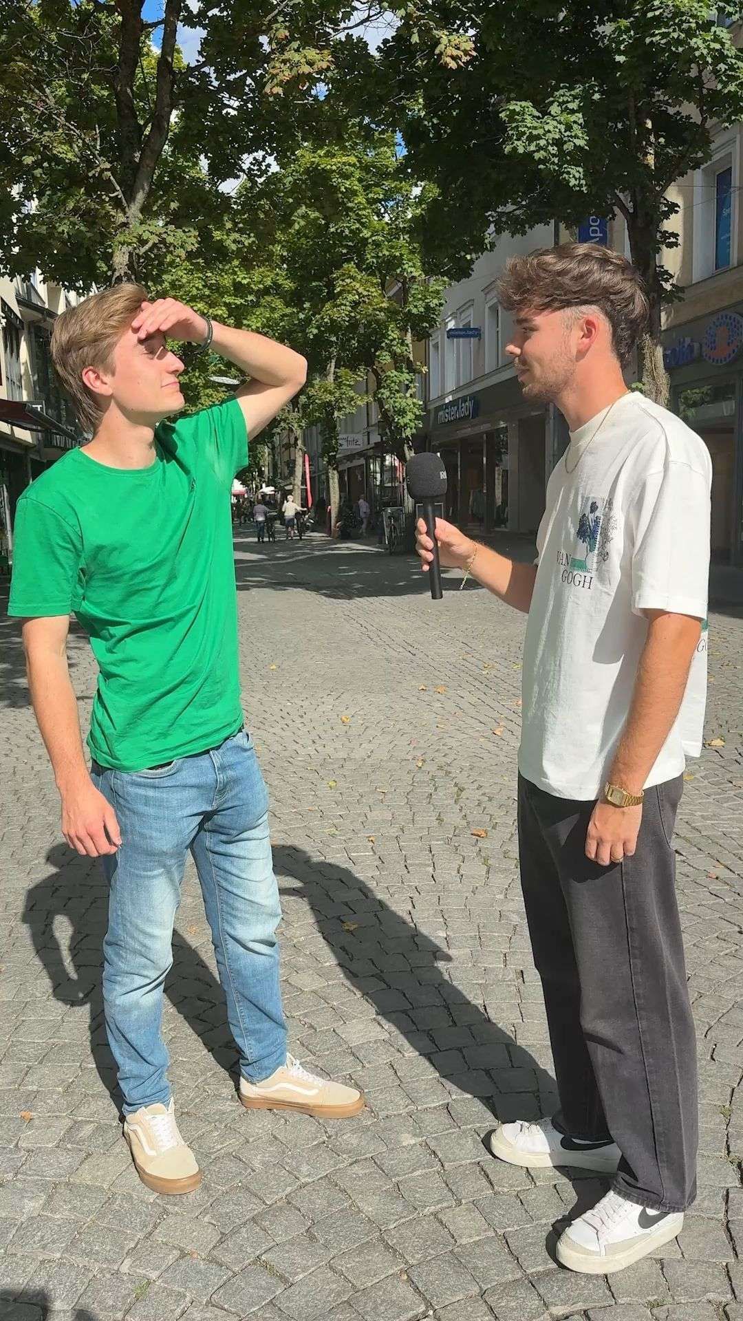 Video: Neuer Wehrdienst: Das halten die Weidener*innen von der Musterung ab 18 Jahren