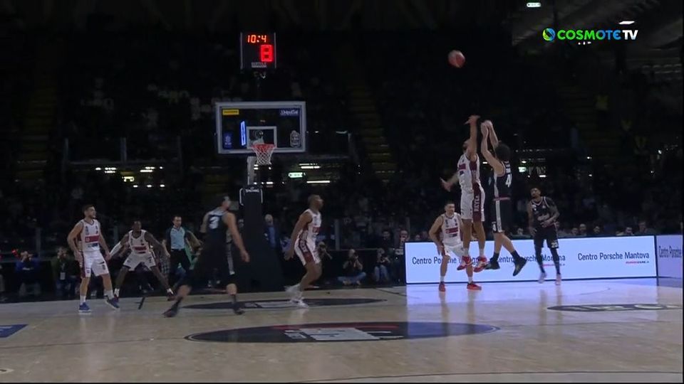 Τρελό τρίποντο νίκης από τον Μίλος Τεόντοσιτς (VIDEO)