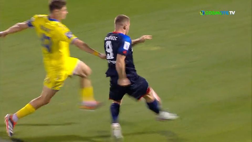 2 / 10: Κηφισιά - Παναιτωλικός | Άστοχος σε τετ α τετ με τον Τσάβες ο Οζέγκοβιτς