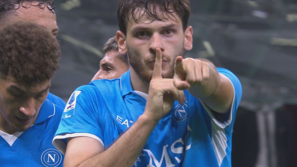 Εμφατικό διπλό της Νάπολι στο «Σαν Σίρο»