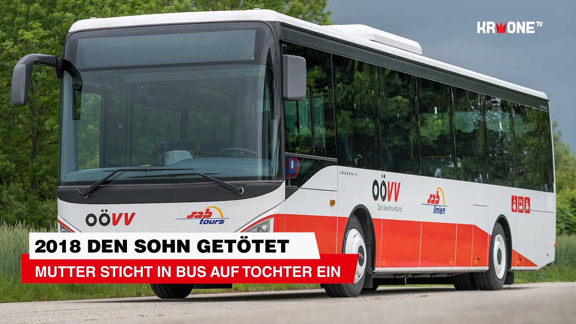 Video: Mutter sticht in Bus mit Messer auf Tochter ein