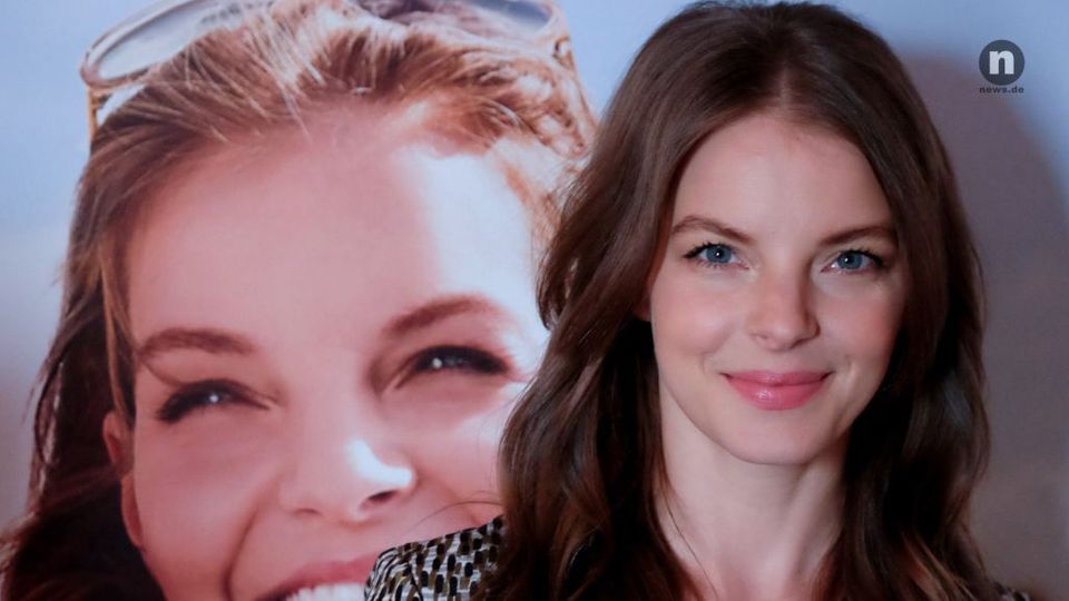 Yvonne Catterfeld privat: Sohn Charlie war auf Geschäftsreisen dabei