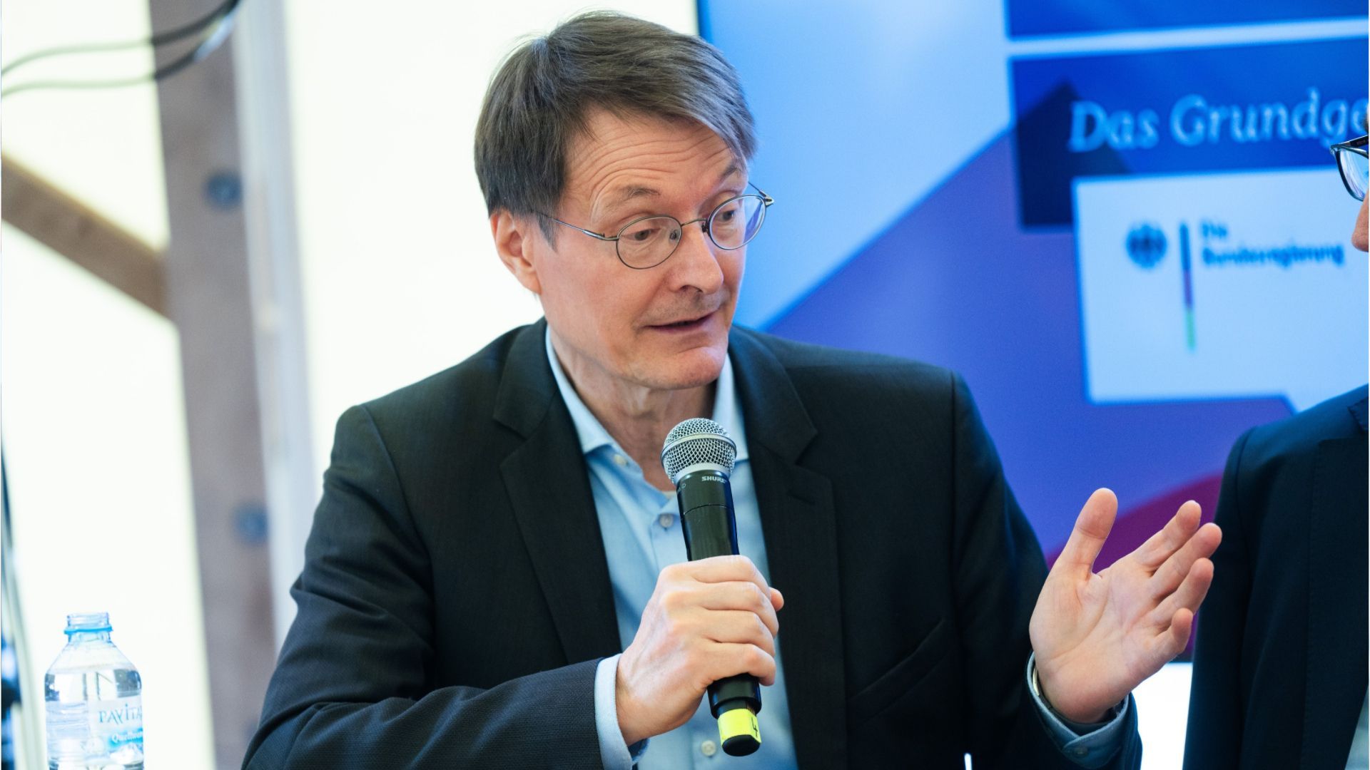 Cannabis Heuchelei? Lauterbach kritisiert Bayern!