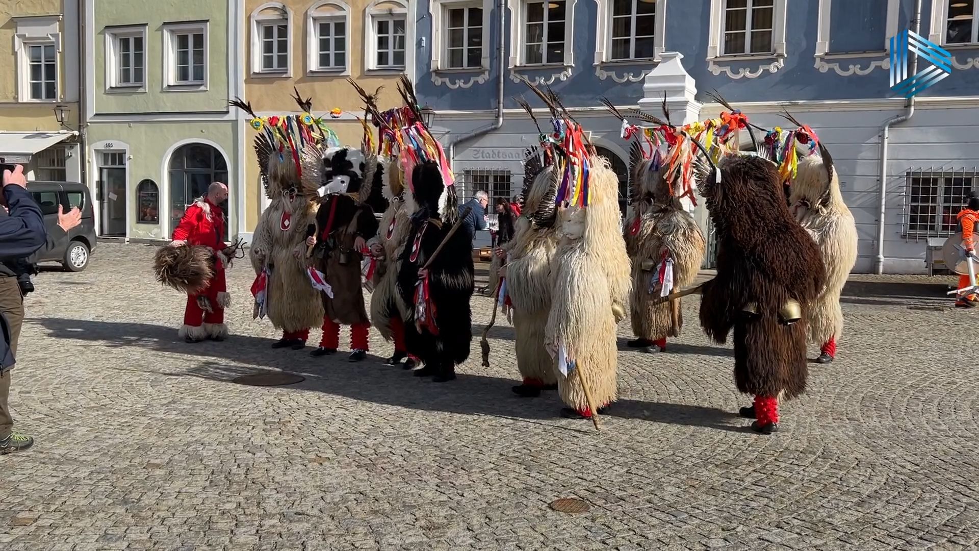Kurenten bringen den Frühling in die Stadt Burghausen