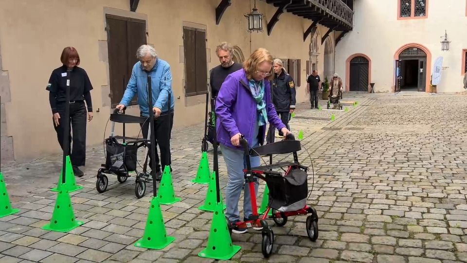 Rollator-Training-in-Roth