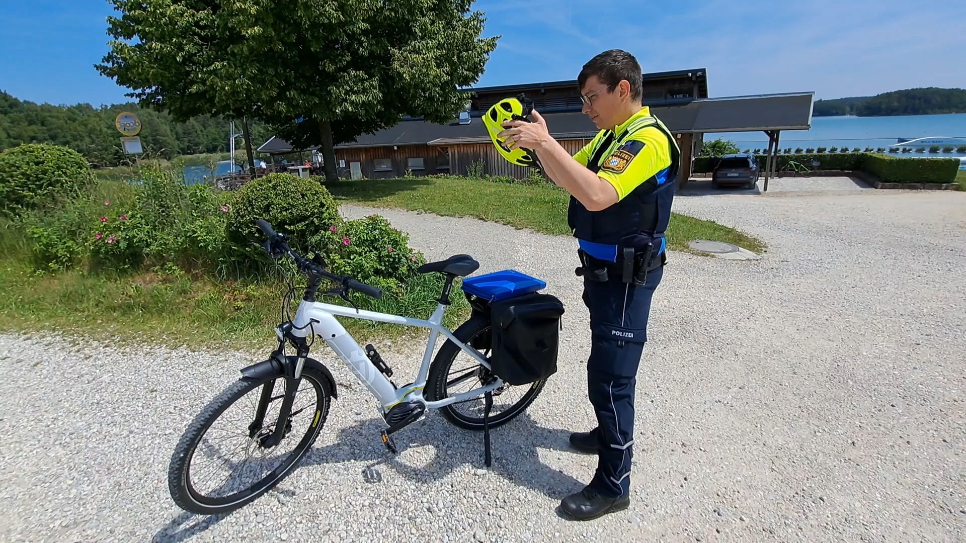 Video: Fahrradstreifen im Schwandorfer Seengebiet