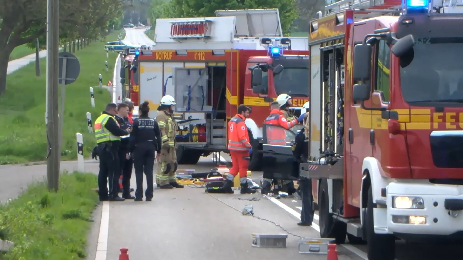 Video: Auto gerät in Heidelberg auf Gegenfahrbahn – Schwerverletzte auf dem Stückerweg