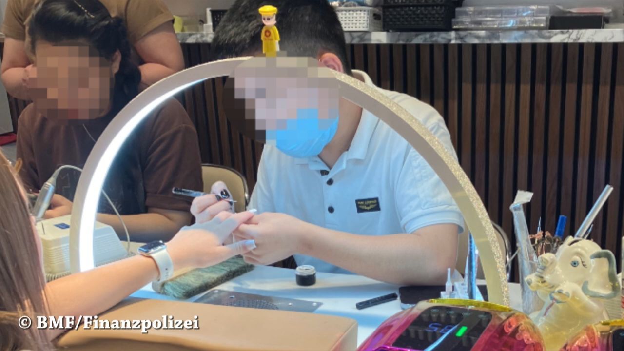 Finanzpolizei_ 12 Festnahmen in 2 Nagelstudios