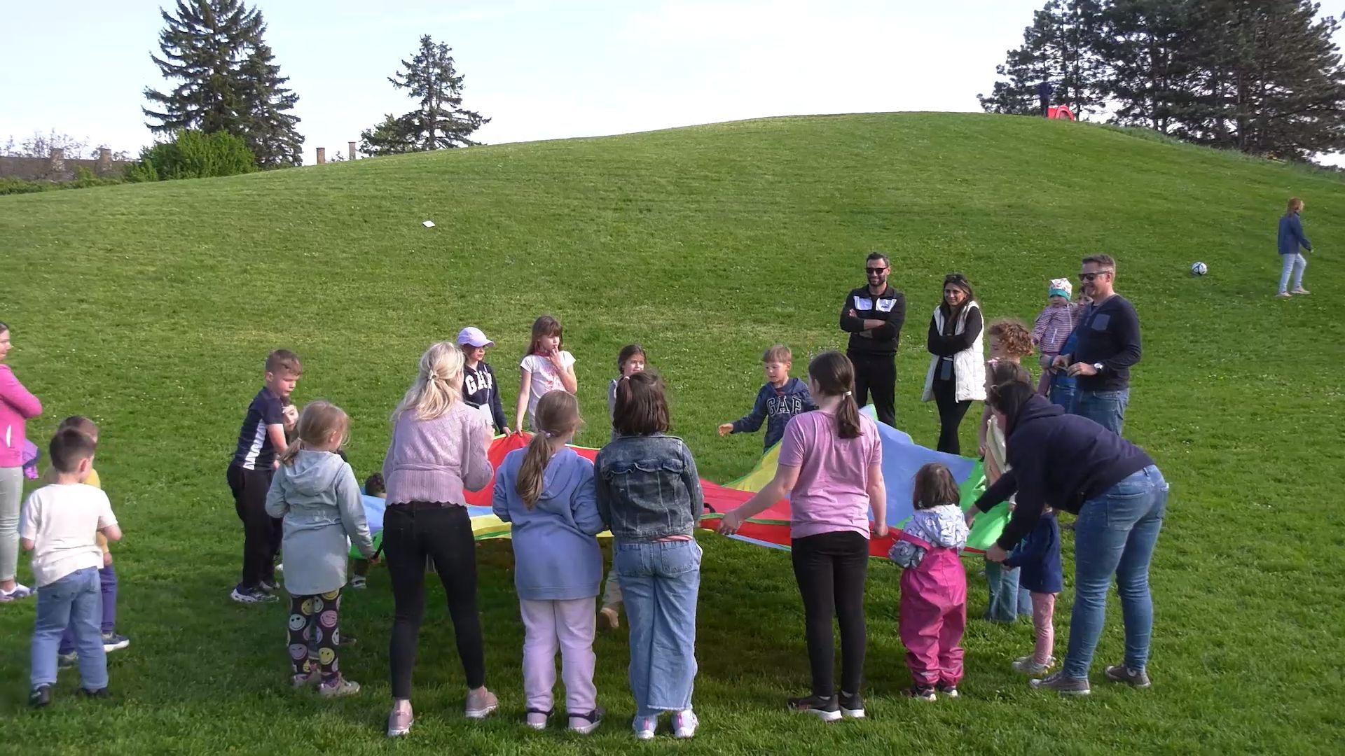 Video: Spielplatz Opening in Leopoldsdorf/ Marchfeld