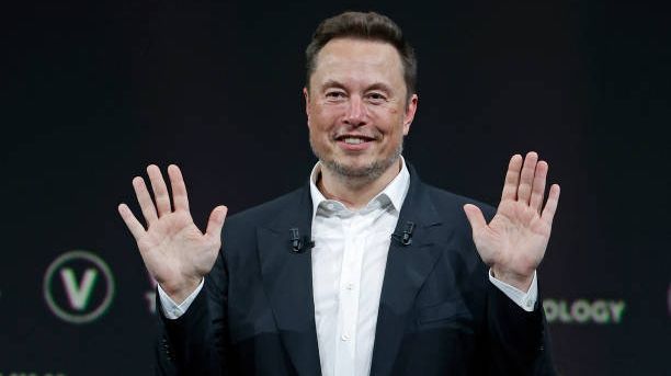 Tesla kann Cybertruck-Besitzer auf 50.000 Dollar verklagen, falls sie ihn verkaufen