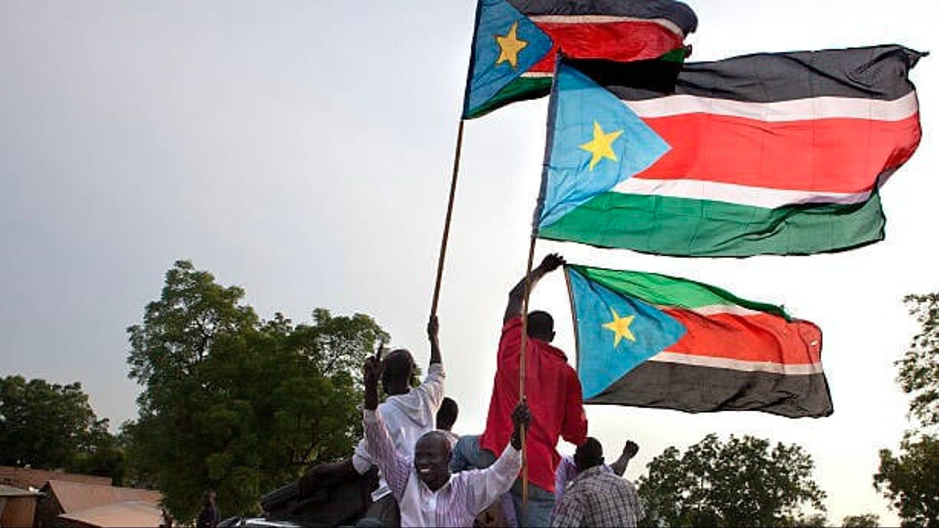 Video: USA sollen Migranten, die in den Südsudan abgeschoben werden sollen, in Gewahrsam nehmen