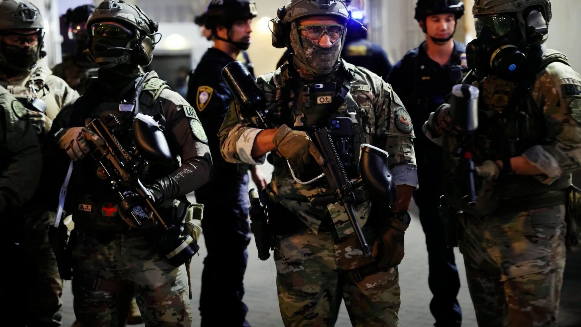 Video: Zwei Personen von US-Grenzschutzbeamten in Portland angeschossen und verletzt