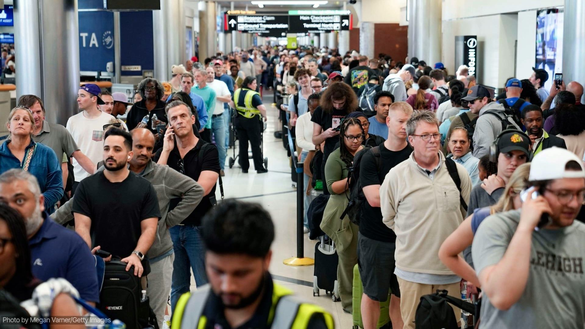 Video: ICE Soll Zur Unterstützung Der Sicherheitsmaßnahmen Während Des DHS-Shutdowns An US-Flughäfen Eingesetzt Werden