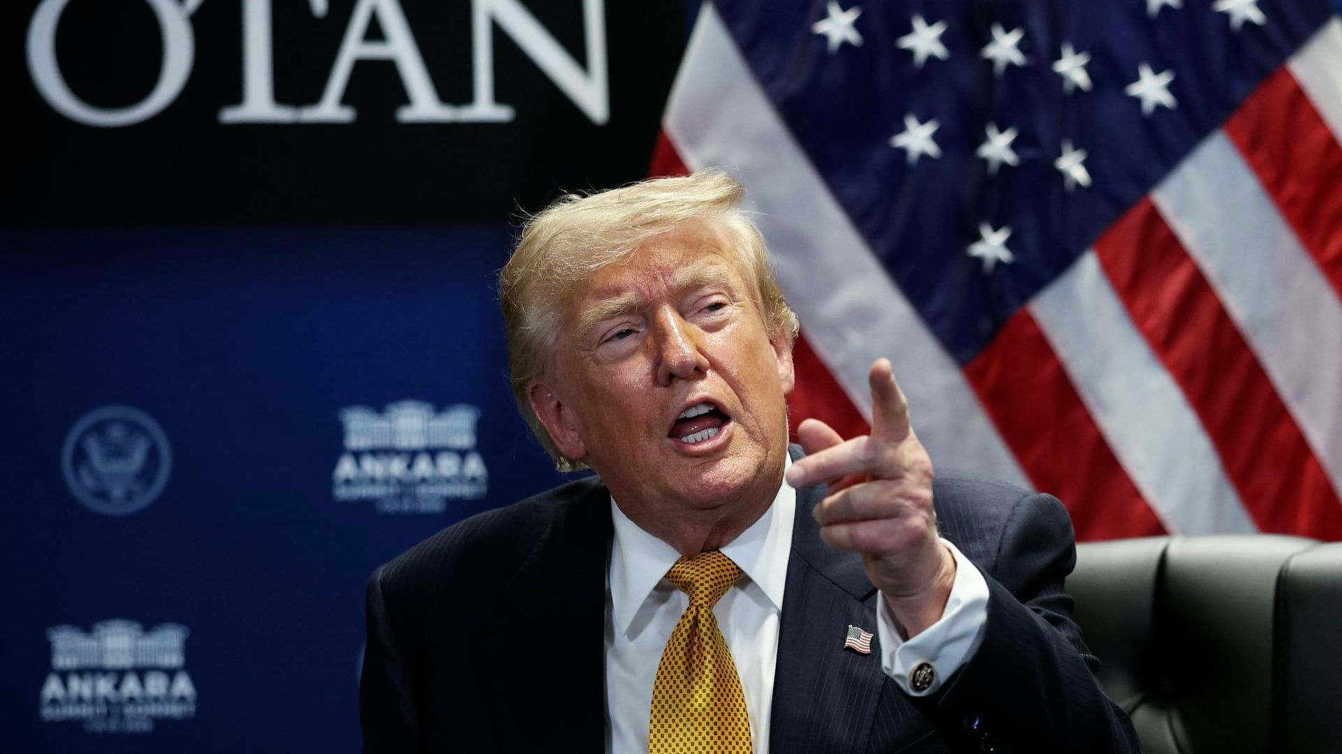 Video: Trump Behauptet Fälschlicherweise, Die „Islamische Republik Japan“ Habe Ein US-Schiff Angegriffen