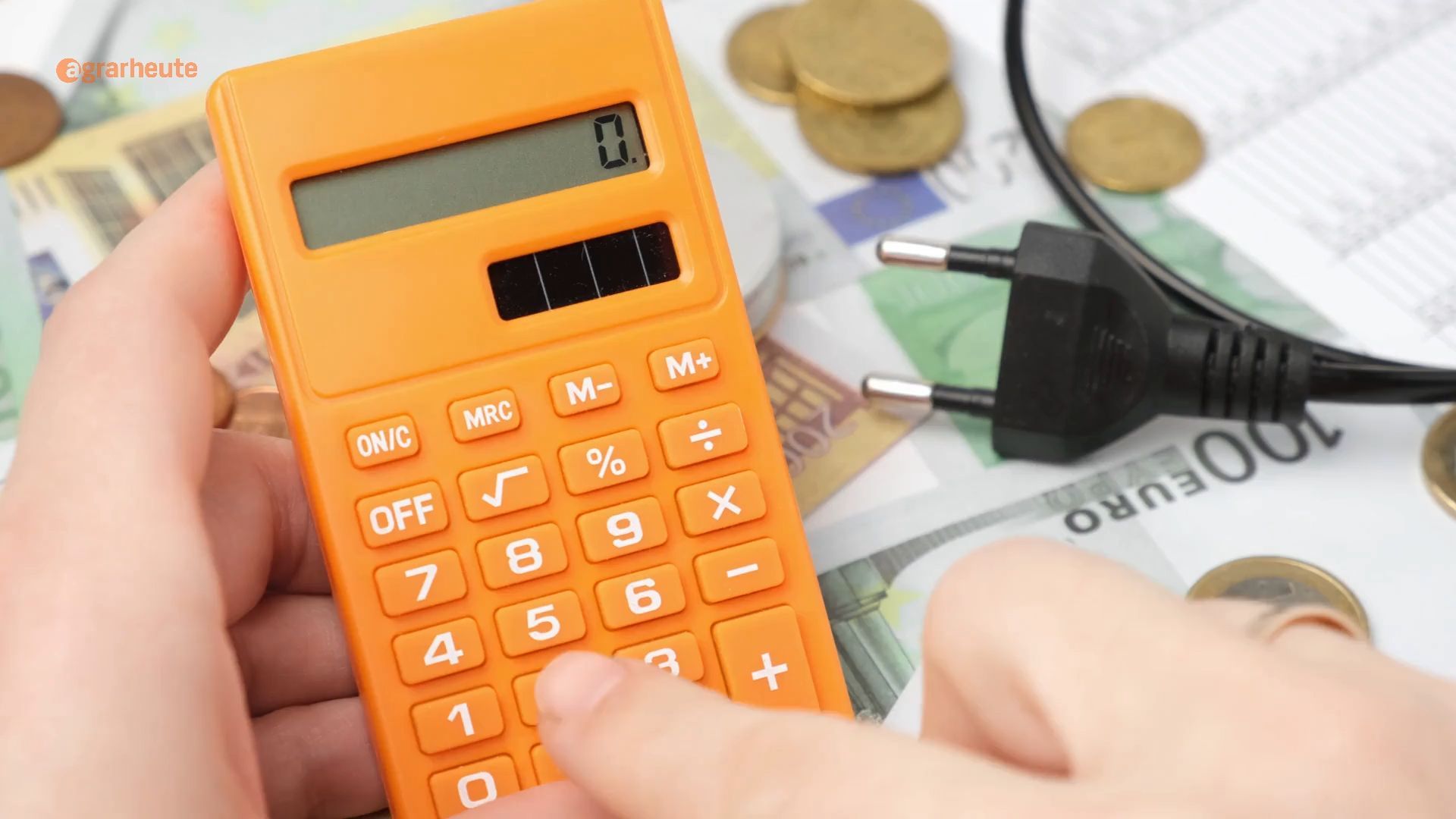 I prezzi dell'elettricità esplodono nei paesi con molta energia solare e eolica - Verità o Falso?