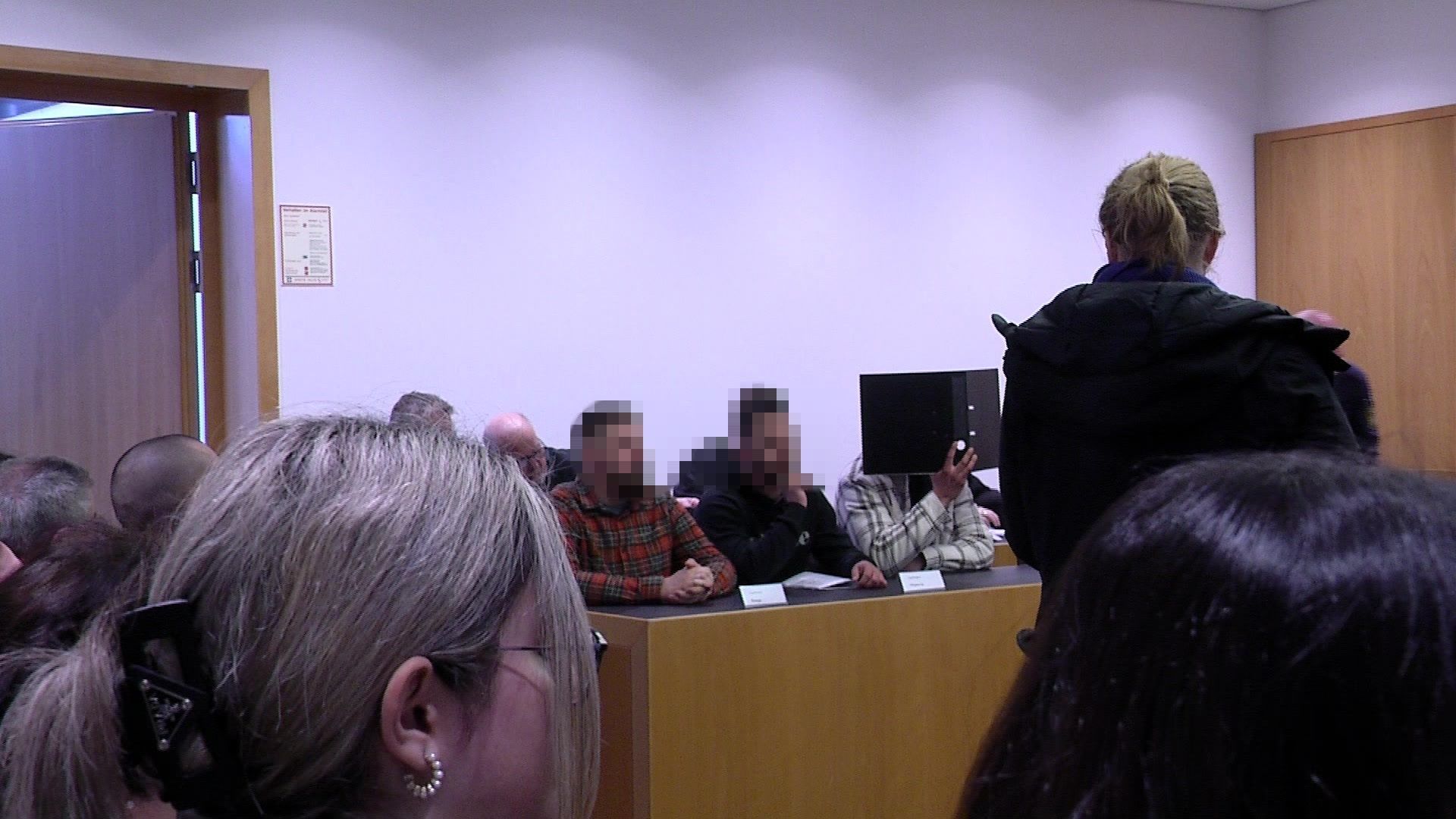 Böllerwurf-Prozess: Angeklagte sagen aus