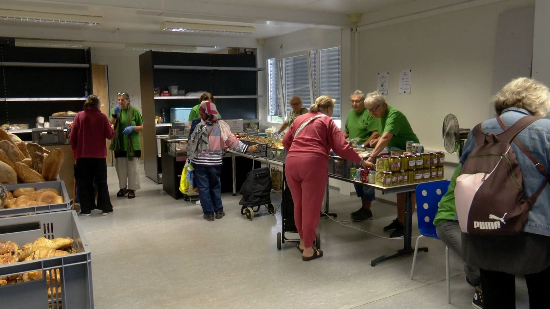 Video: Hilfe mit Herz – Der Gersthofer Tisch unterstützt Bedürftige