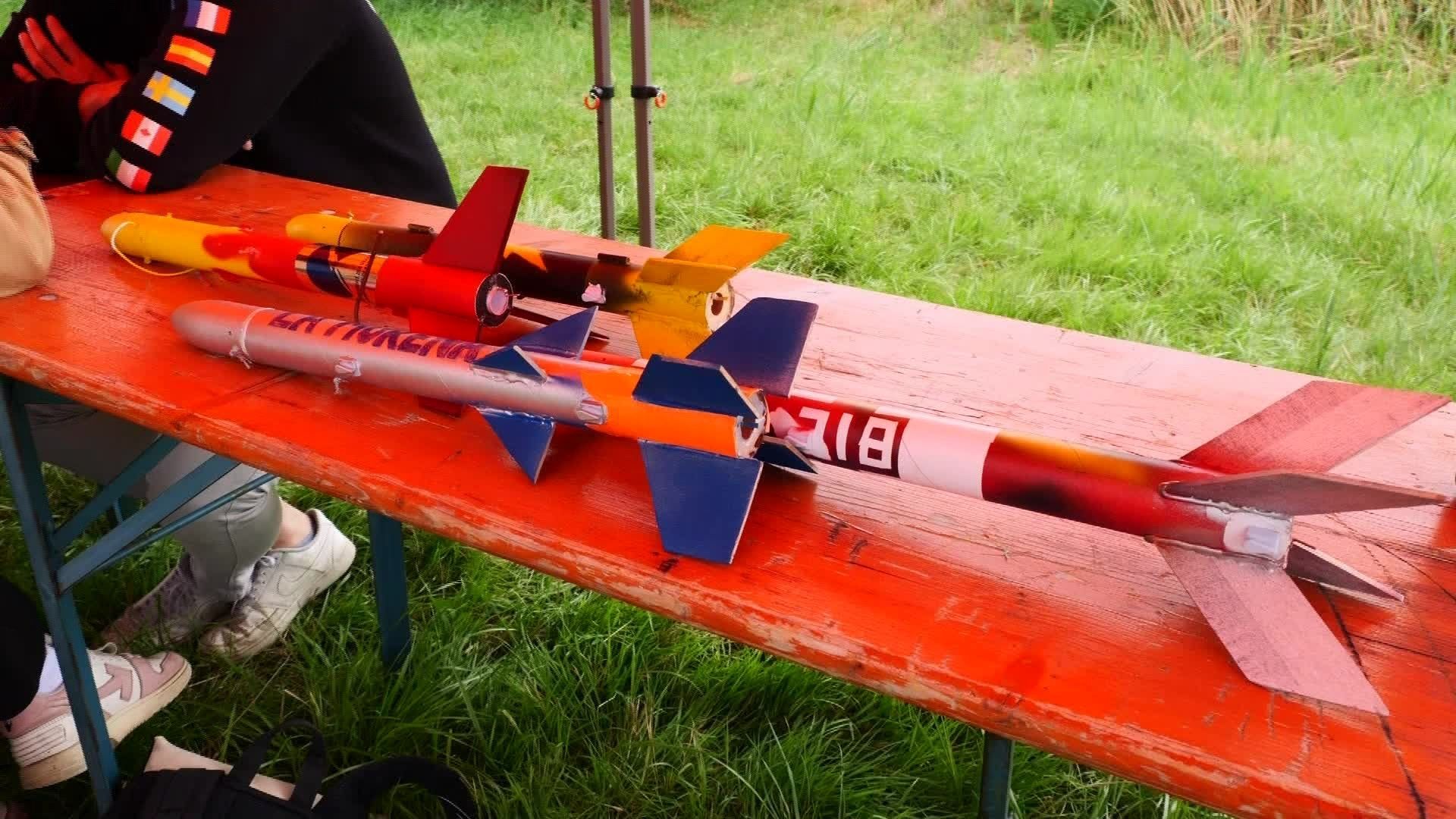 Video: Studierende bauen Raketen