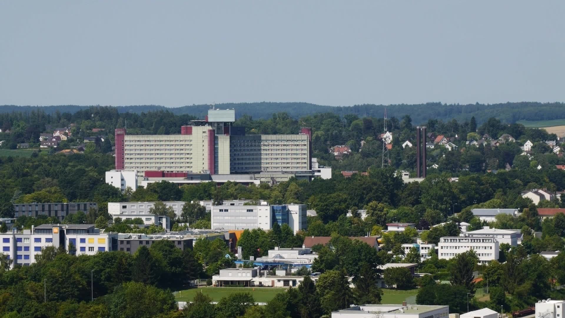 Video: a.tv kompakt: Oberster Rechnungshof kritisiert das Wirtschaften des Uniklinikums Augsburg