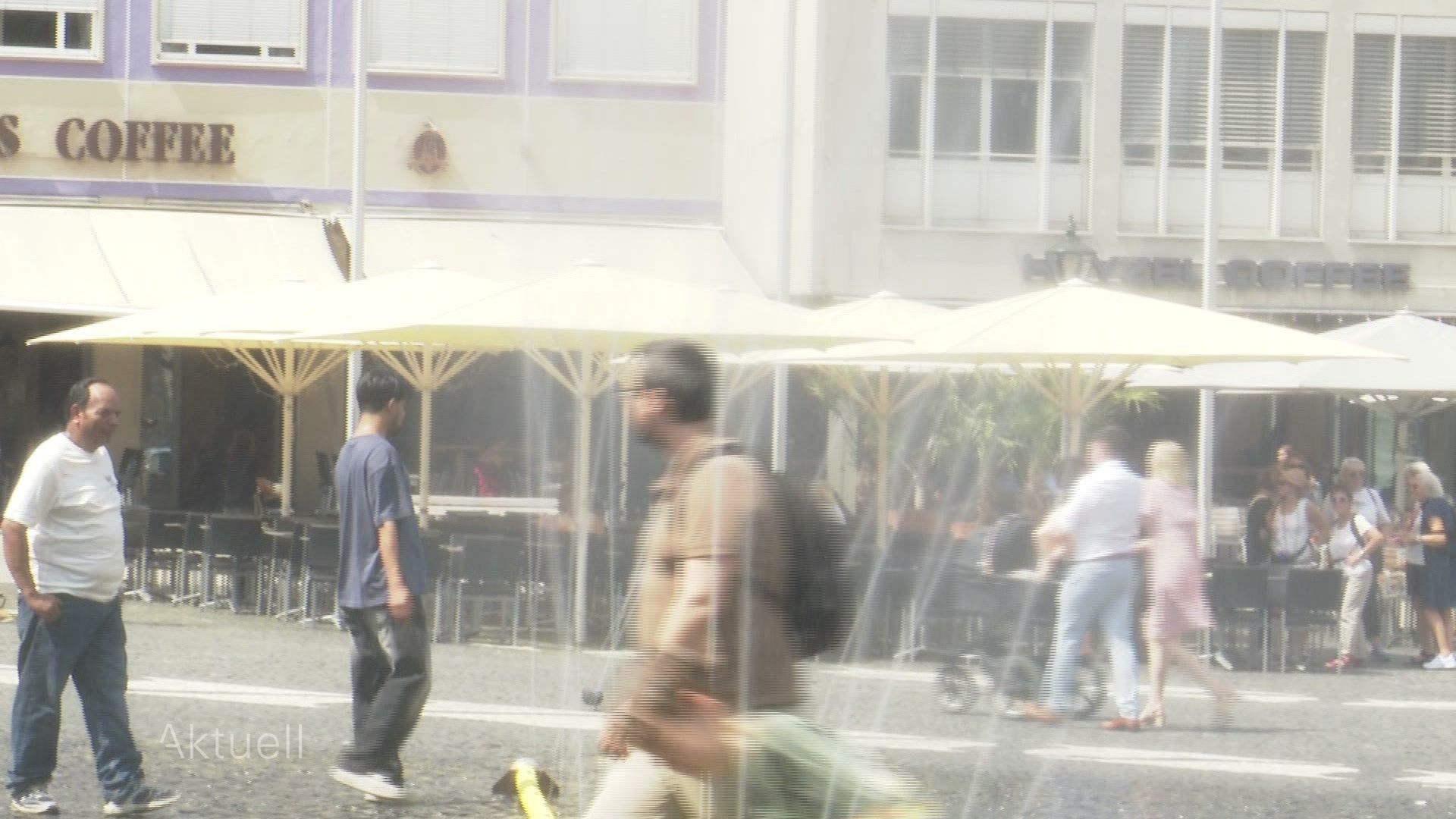 Video: Hitzetest – Sprühnebel soll Augsburg abkühlen